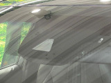 【トヨタセーフティセンス】走行中に前方の車両等を認識し、衝突しそうな時は警報とブレーキで衝突回避と被害軽減をアシスト。より安全にドライブをお楽しみいただけます。