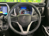 【純正革巻きステアリング】上質な革を使用することで、手にしっかり馴染みとても運転しやすいハンドルです♪