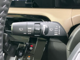 運転状況に合わせて、ワイパーの作動を調整できます。雨天時でも、視界を確保し、安全な運転をサポートします。