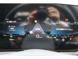 14.5インチMMIタッチディスプレイで構成される新世代のMMIパノラマディスプレイは、曲面デザインとOLEDテクノロジーにより高い視認性と優れた操作性を実現しております。