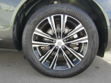 235/55R19