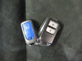 スマートキーとメカニカルキー付です。