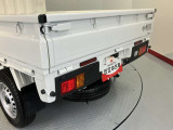 車両状態証明書修復歴の有無も一目瞭然。機能や内装・外装、走行距離、修復歴の有無をチェックし、クルマの状態を10段階にした車両状態証明書。数字や記号を使ってわかりやすく表示しています。