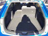 ご成約のおクルマ全て、エンジンオイルを交換してご納車させていただきます!また、点検時に消耗品の状態確認も行い必要に応じて新品交換させていただきます!