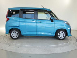 両側パワースライドドア付きだから、狭い駐車スペースなどでの 乗り降りラクラク!小さなお子さまのいるご家庭には嬉しい装備。