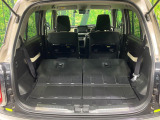 普段のお買い物や通勤、送迎等に十分な荷室スペースを確保しております。セカンドシートを倒すと、大きな荷物の積載も可能です♪