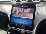 初年度登録から3年間は新車保証(メルセデスケア)を継承して、ご利用になれます。メルセデスケアは一部消耗品や、定期点検までも保証対象となりますので、保証が広範囲です。※詳しくはスタッフまでお問合せ下さい