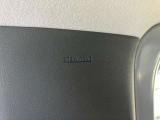 ★運転席&助手席SRSエアバッグに加えてSRSサイドエアバック・SRSカーテンエアバックも標準装備!6つのエアバックで衝撃に備えます★