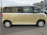 こちらのお車は店頭に展示してありますので、ぜひ実際にご覧ください。ご来店お待ちしております。
