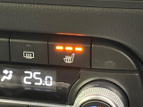 【シートヒーター】寒い日に重宝するシートヒーター!エアコンより早く温まってくれるので寒がりの人も安心ですね♪エアコンの温風は乾燥するから苦手、という方にもをおすすめです。