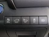 ★使いやすさや安全性を追求したステアリング周り!高級車ゆえにスイッチ類が多いのも特徴ですね!考え尽くされた配置ですぐに使いこなす事が出来ますのでご安心下さい!是非、体感してみて下さい!!