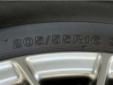 タイヤサイズは【205/55R16】