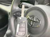 【キーレス】少し離れた場所からでもボタン一つでドアの開錠・施錠ができるのでとっても便利!ドアの鍵穴周りに傷をつけることもありません♪
