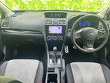 洗練されたデザインで、運転をより快適に。高機能ナビとオーディオが一体となり、ドライビングをサポートします。日常の移動からロングドライブまで、様々なシーンで活躍します。