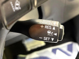【レーダークルーズコントロール】高速道路での長距離走行が楽に!!自動で速度を保つクルーズコントロールが、衝突軽減システムと連携し、前方の車両を感知して車間を保つように速度調節してくれます!!