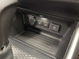 運転席・助手席シートヒーター付き♪お尻や腰回りを温めてくれますよ(^^♪
