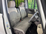 運転席シート廻りは使用感も少なく、良好な状態となっています。丁寧に使われていたことがよくわかりますね。