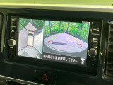 【アラウンドビューモニター】専用のカメラにより、上から見下ろしたような視点で360度クルマの周囲を確認することができます☆死角部分も確認しやすく、狭い場所での切り返しや駐車もスムーズに行えます。