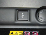 USB端子付きです。