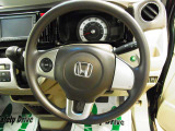 握りやすいハンドルで快適に運転できます!