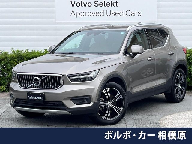 XC40 B4 AWD インスクリプション 4WD 