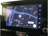 純正ナビを装備。タッチパネル式で使いやすく、お出かけもラクラクです。