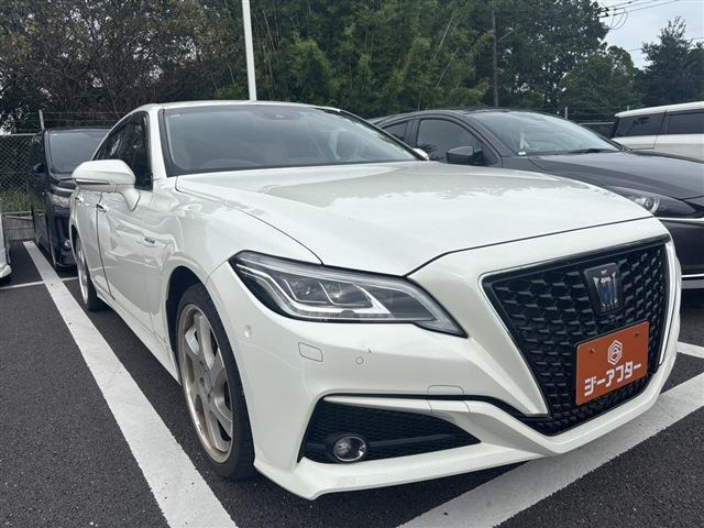 クラウン ハイブリッド 2.5 G 禁煙車 純正ナビ 全周囲カメラ