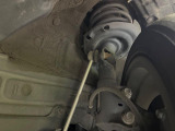 お車を安心してお乗りいただく為には、足回りの定期点検が欠かせません。サービスサポート(有償保証)では無料点検もご提供しており、安心のカーライフをお過ごしいただけるサポート体制が整っています。
