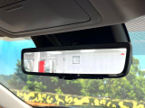 【デジタルインナーミラー】後席の大きな荷物や同乗者で後方が確認しづらい時でも安心!カメラが撮影した車両後方の映像をルームミラー内に表示。クリアな視界で状況の確認が可能です!