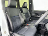 高いホールド性で運転姿勢が安定します。長距離ドライブでも疲れにくいのが魅力です。快適なドライビングライフをお送りください♪