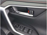 操作性が良い、運転席ドアスイッチ!