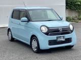 【電動格納ミラー】運転席にあるボタン一つで左右のミラーを畳めます。