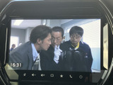 テレビ番組を画面いっぱいに表示でき、停車中の待ち時間などに映像を視聴できます。画面の表示が大きく、音声や画面の切り替えも手元で行いやすい配置が便利です。