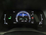 見やすいメーターパネルで安全運転のお役に立ちます!!