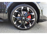 【BMWアロイホイル】軽量かつ強度に拘ったアロイホイル。走行性能ポテンシャルを引き出す設計。