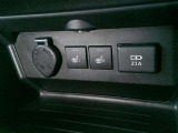 運転席・助手席にはシートヒーターが付いております!寒い冬でも快適にドライブできますね♪(^▽^)