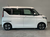 運転席もゆったりとお座り頂けます。