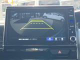 後方の状況を安全に確認できるモニターです。駐車時や狭い道での運転をサポートし、より安全な運転を支援します。安心してお使いいただけます。