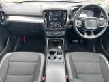 XC40 T4 モメンタム 