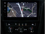 VW純正インフォティメントシステム「DiscoverPro」大変使いやすいタッチパネル型ナビゲーションでETC2.0とエンブレム内蔵バックカメラが付いています。