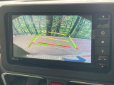 【バックカメラ】駐車時に後方がリアルタイム映像で確認できます。大型商業施設や立体駐車場での駐車時や、夜間のバック時に大活躍!運転スキルに関わらず、今や必須となった装備のひとつです!