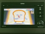 停車中には、お気に入りの番組や映像を楽しめます。長距離移動の休憩時に、リラックスした時間をお過ごしください。