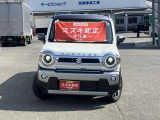 丸いヘッドライトが魅力の個性的なフロントデザイン!白い光・ハイレスポンス、低燃費の【LEDヘッドランプ】!