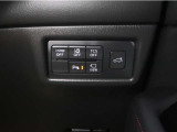 各種装備ございますので是非一度ご来店いただいて現車のご確認お願いいたします。