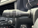 雨天時でもクリアな視界を確保。運転の安全性を高めるワイパーレバーです。操作も簡単で便利です。