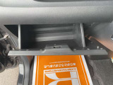 日常で意外と使う収納スペース。開閉のしやすさや容量、内部のキズ・汚れまで確認できます。