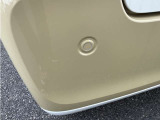 後方にはコーナーセンサーが付いております。音で危険を知らせてくれます。