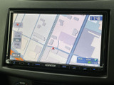 現在地を正確に把握し、スムーズなルート案内を実現。渋滞情報も確認でき、効率的なドライブをサポートします。