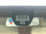 【スズキ セーフティサポート】走行中に前方の車両等を認識し、衝突しそうな時は警報とブレーキで衝突回避と被害軽減をアシスト。より安全にドライブをお楽しみいただけます。