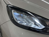 LEDヘッドライトです。デザイン性がよくとても明るいので、夜間の走行や悪天候でも安心です。しかも長寿命!